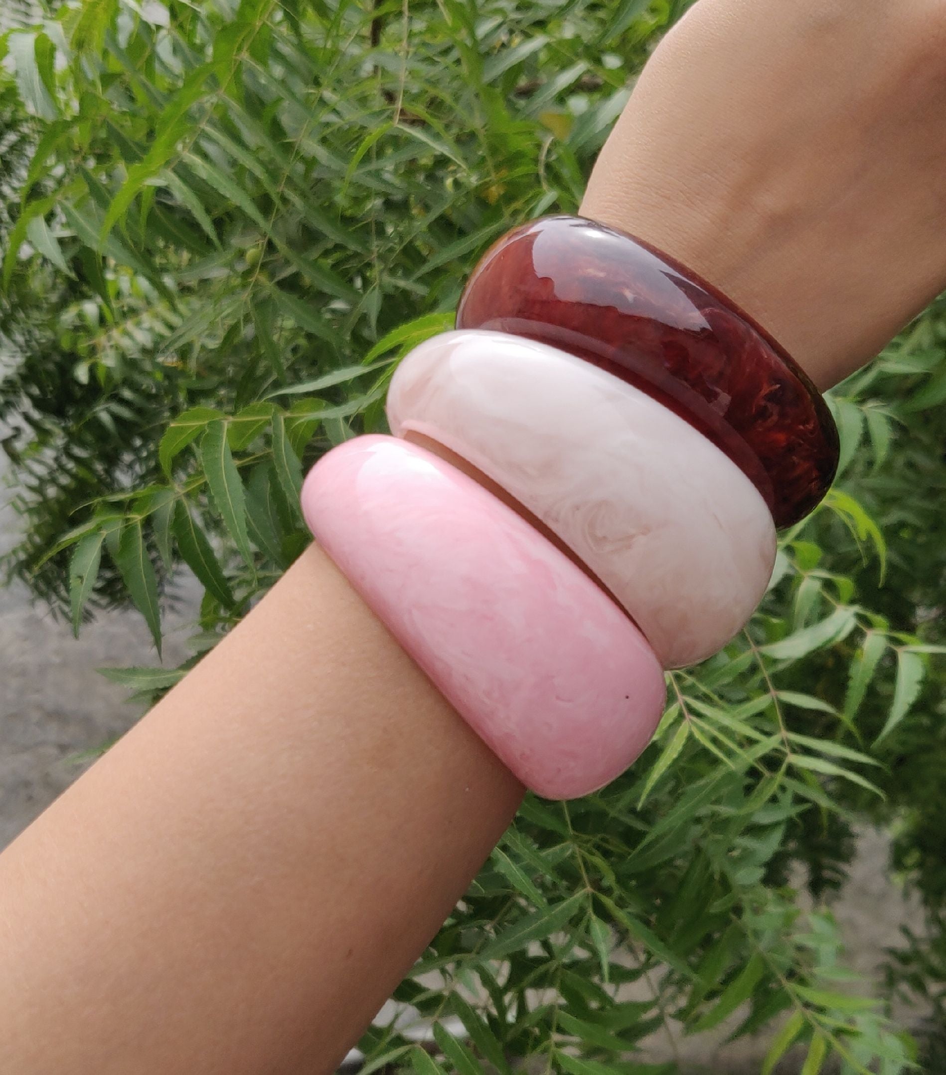 Glossy Resin Bangles – Soft Pastel & Wine Hues (Set of 3)