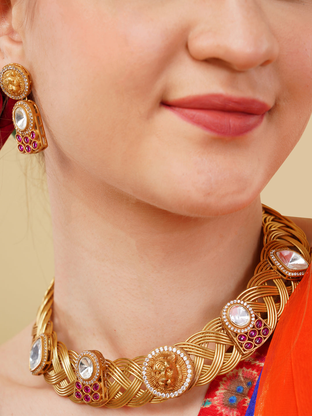 Khoon-e-Surkh Necklace with Earring