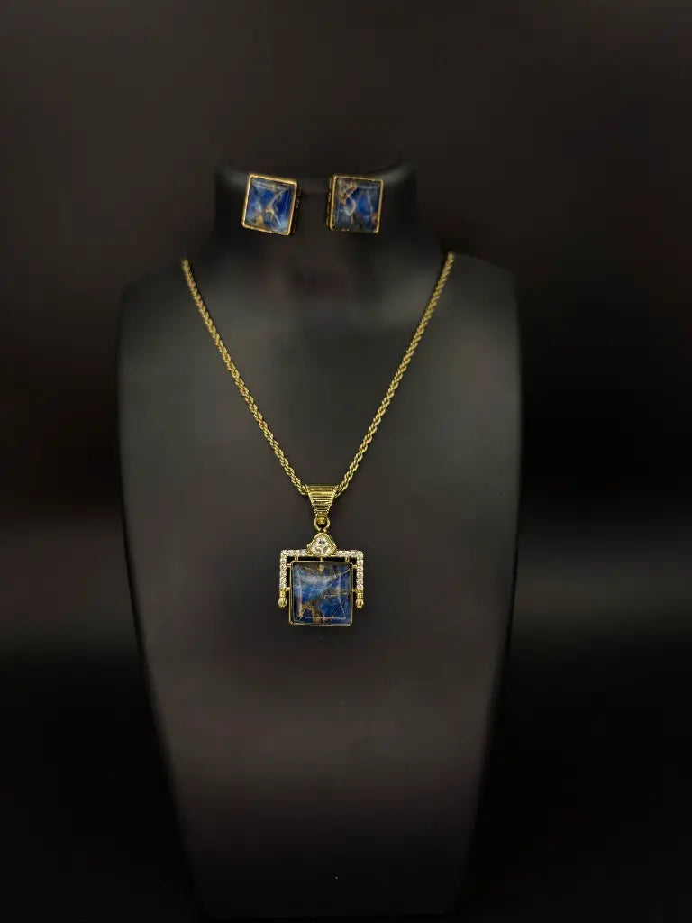 Aivy Luxe Regal Firestone Pendant & Earring Set