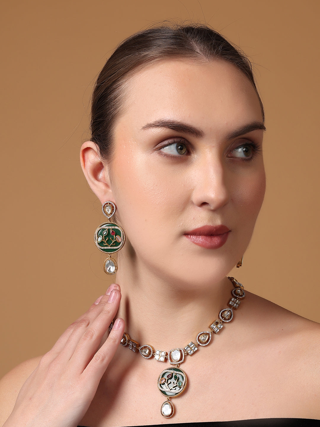 Sabz Necklace with Earring