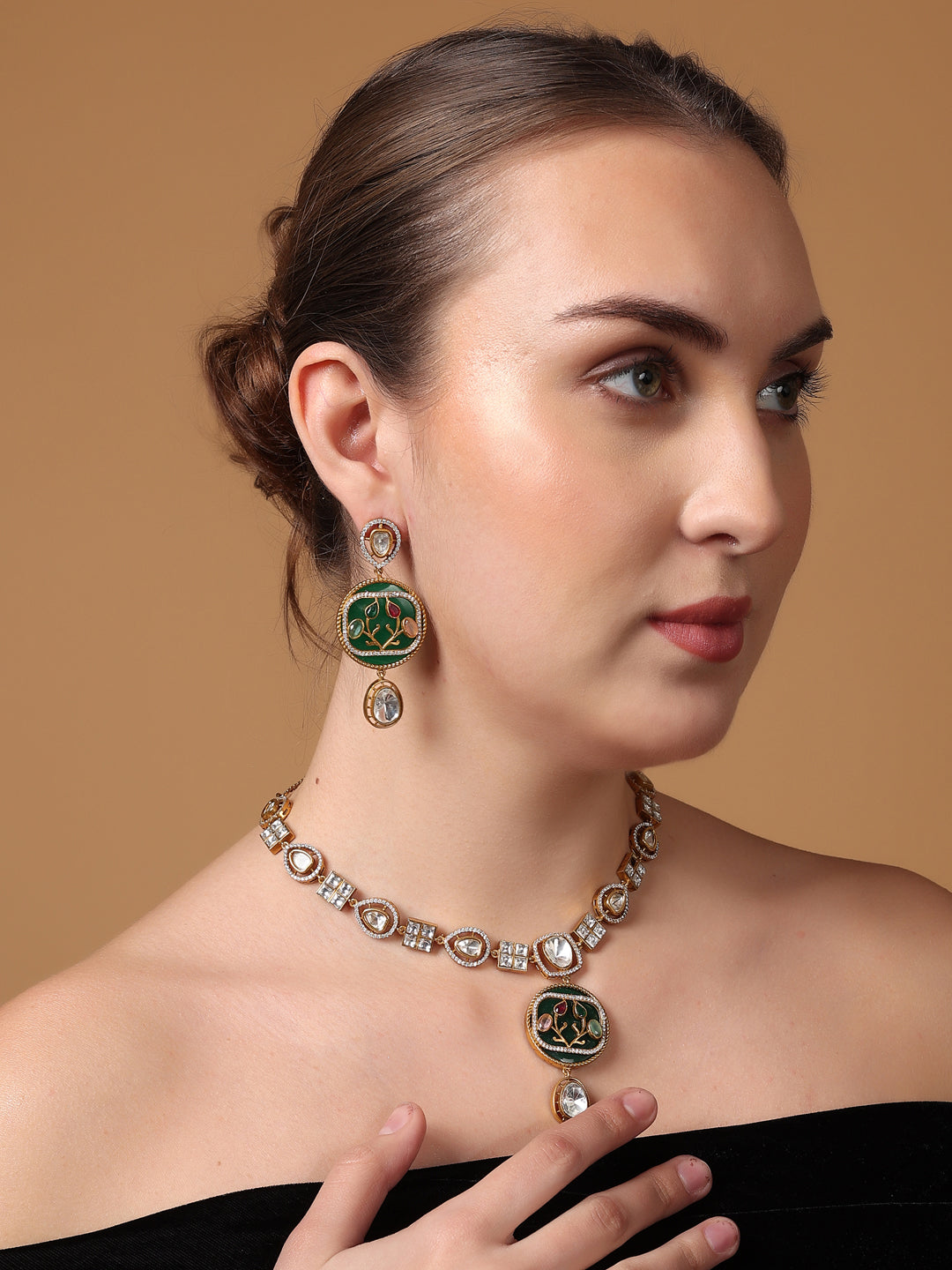 Sabz Necklace with Earring