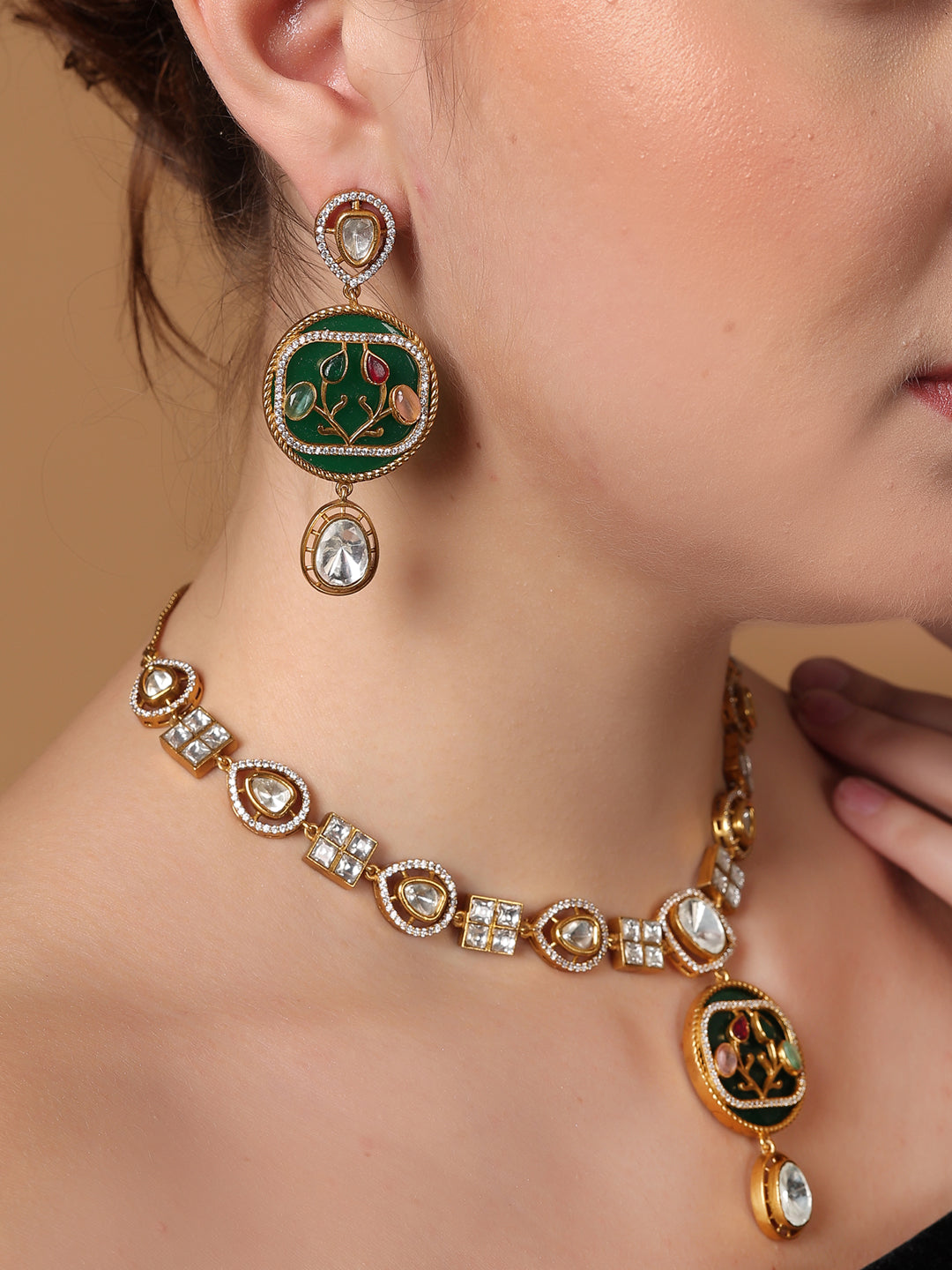 Sabz Necklace with Earring