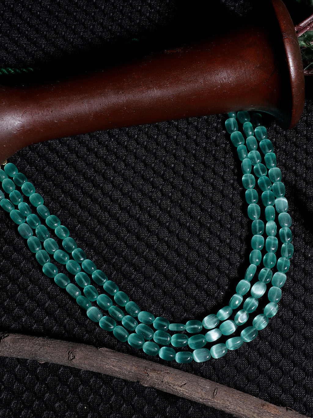 Sabz Kahkashan layered necklace