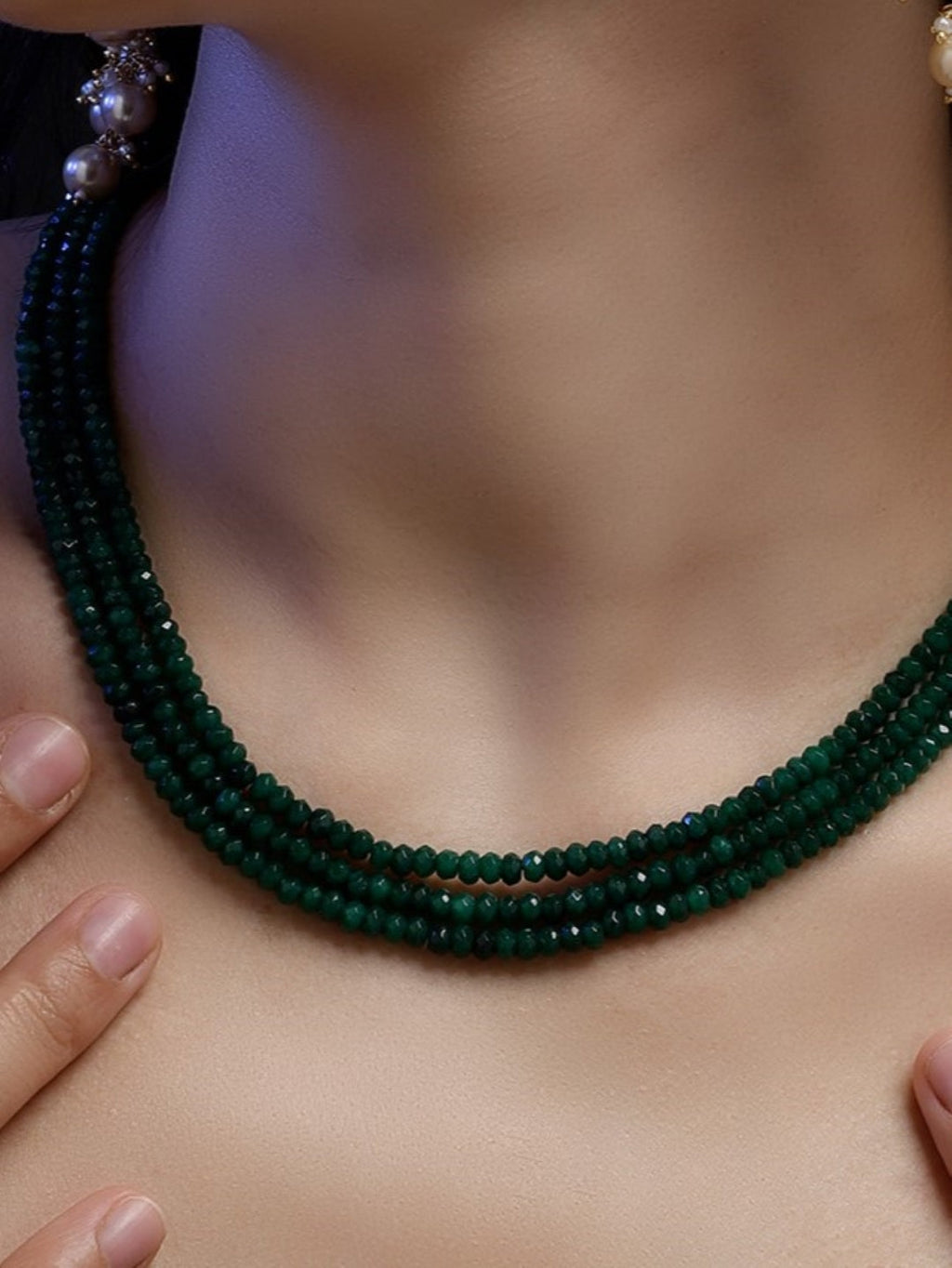 Nakhlistan Glow layered necklace
