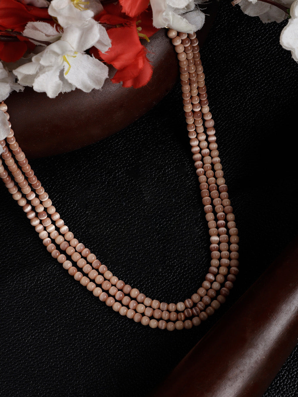 Mitti Ki Mehwar layered necklace