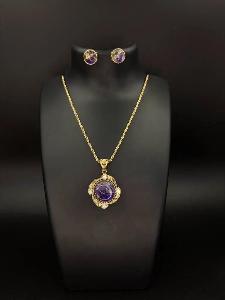 luxurious Regal Rosé Pendant Set