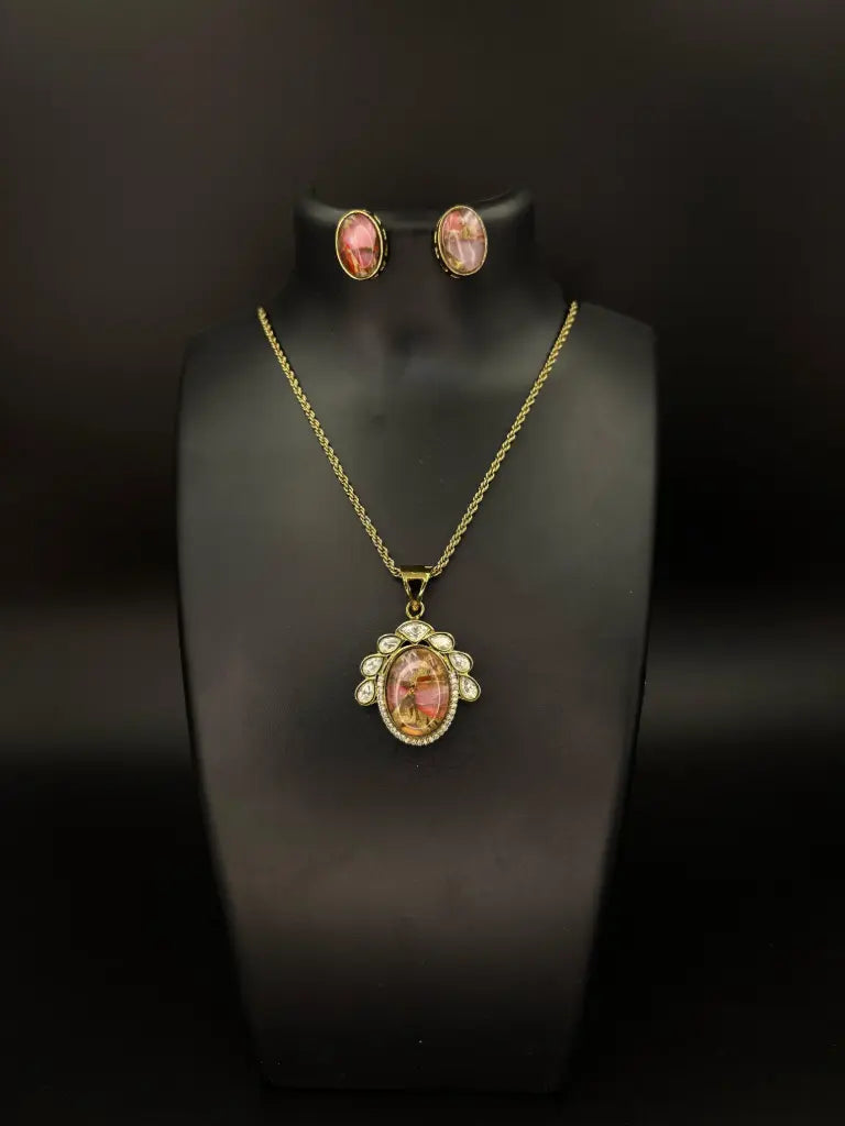 Kundan Pendant Set with Fire Stone