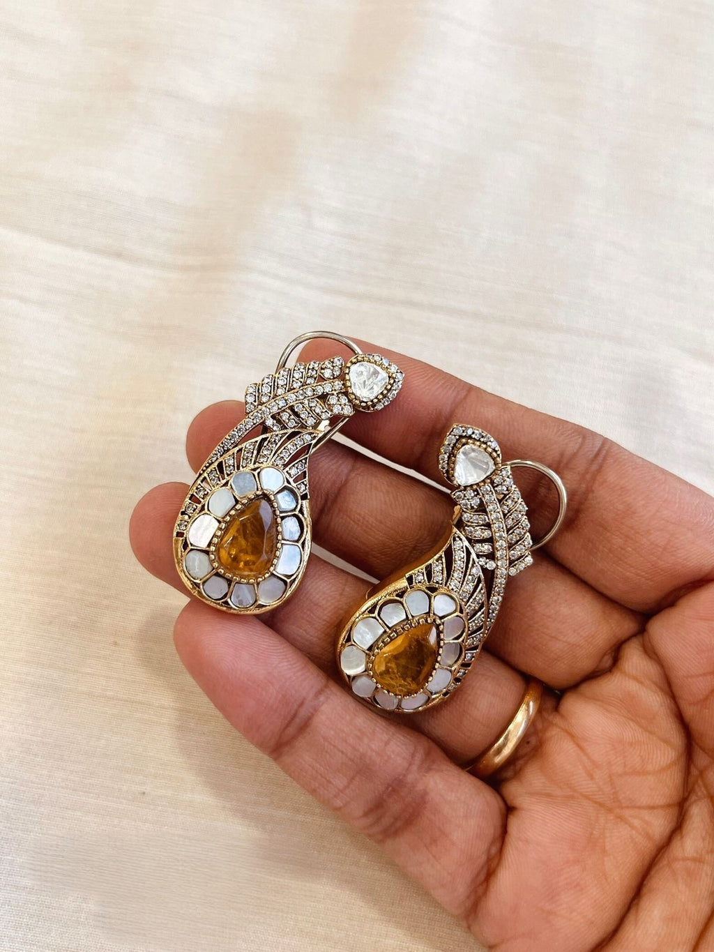 Heavy Look Fusion Necklace Set