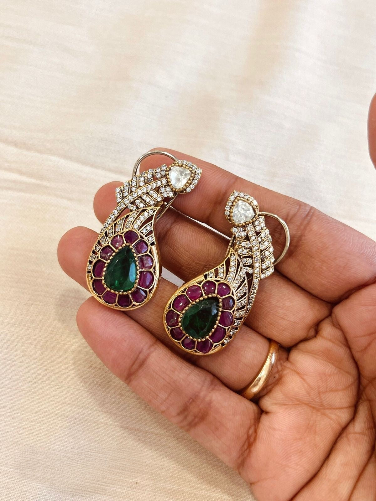 Heavy Look Fusion Necklace Set