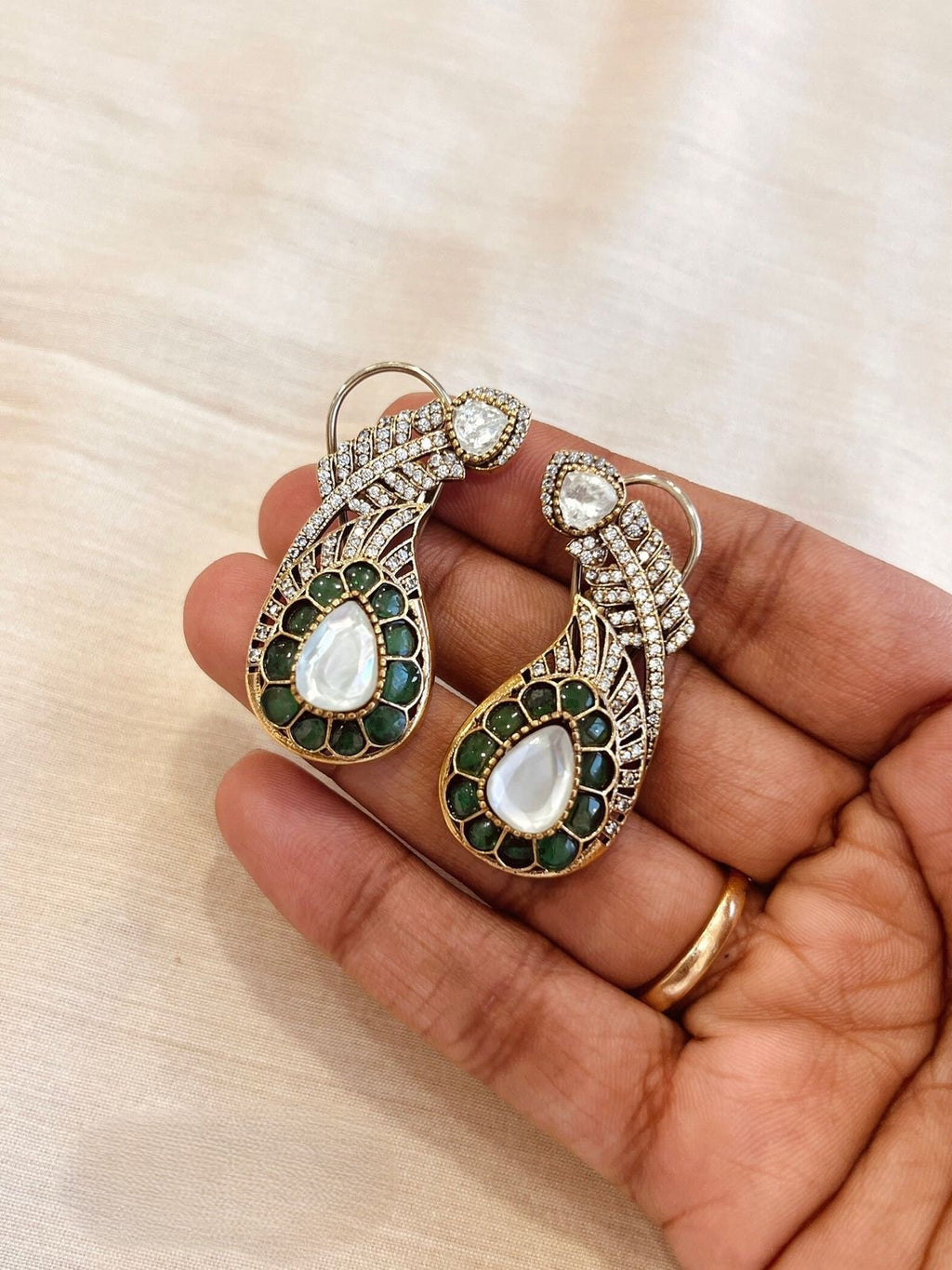 Heavy Look Fusion Necklace Set