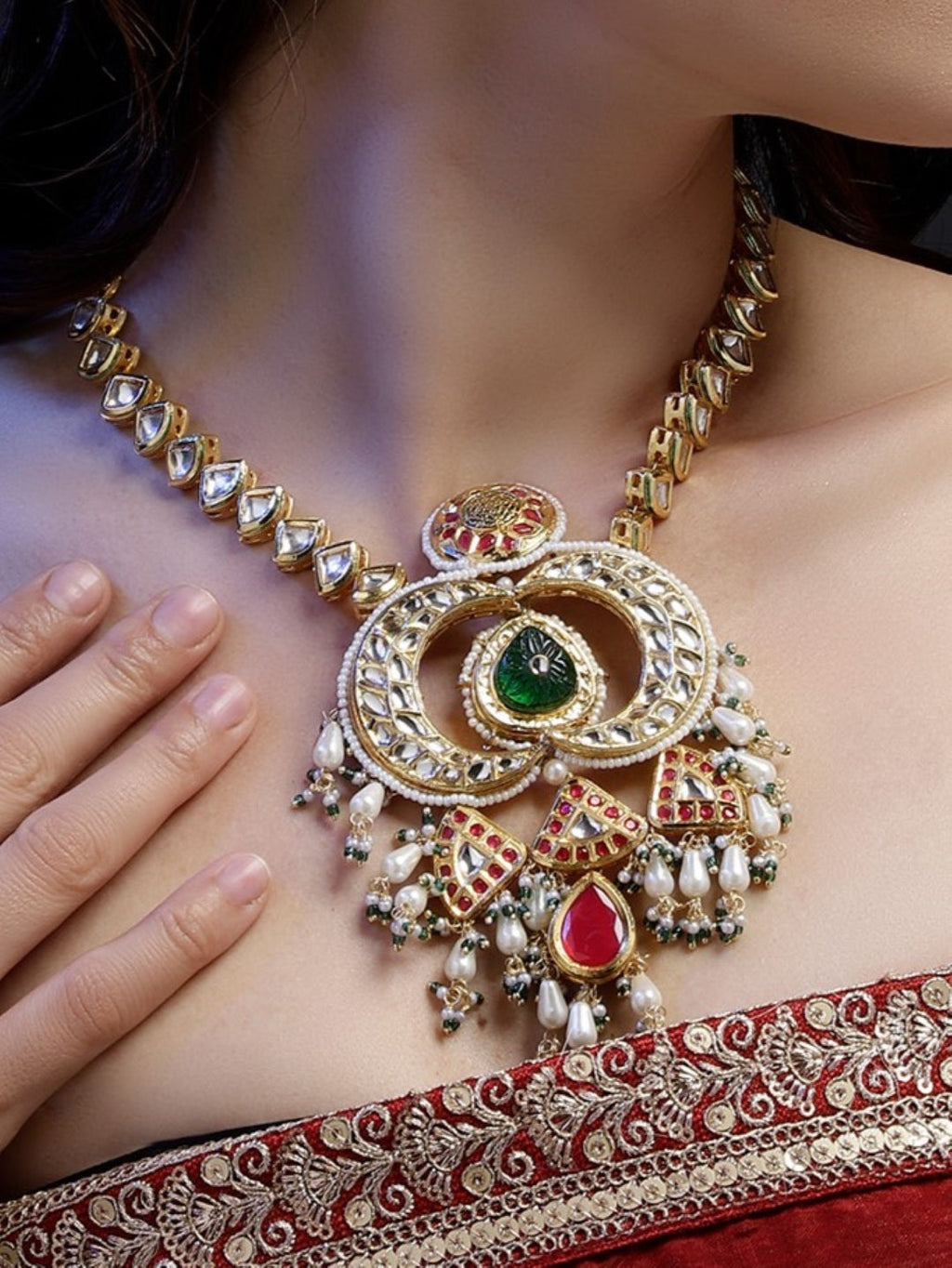 AIVY LUXE luxury ethnic necklace for weddings wit intricate gold design and colorful gemstones