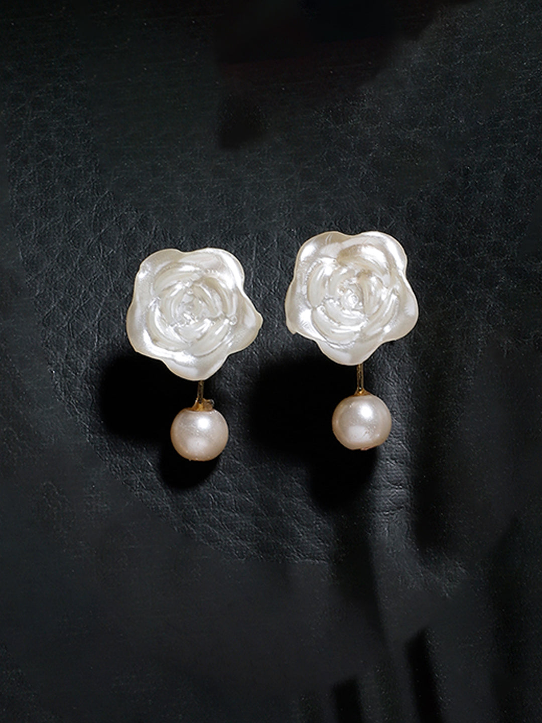 AIVY LUXE Roshni-e-Chandni statement earrings featuring white floral design with dangling pearls